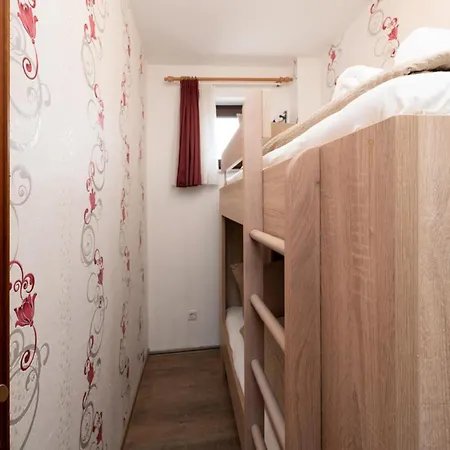 Holiday home Quartier Zwoelf